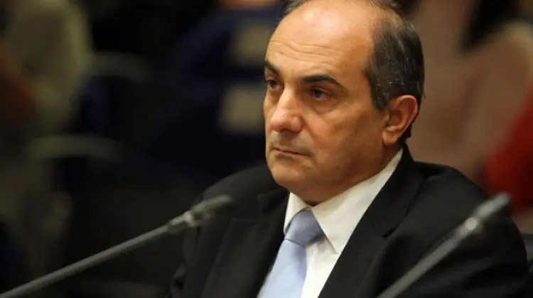 Αρνητική ψήφο από τον Συλλούρη στα νομοσχέδια