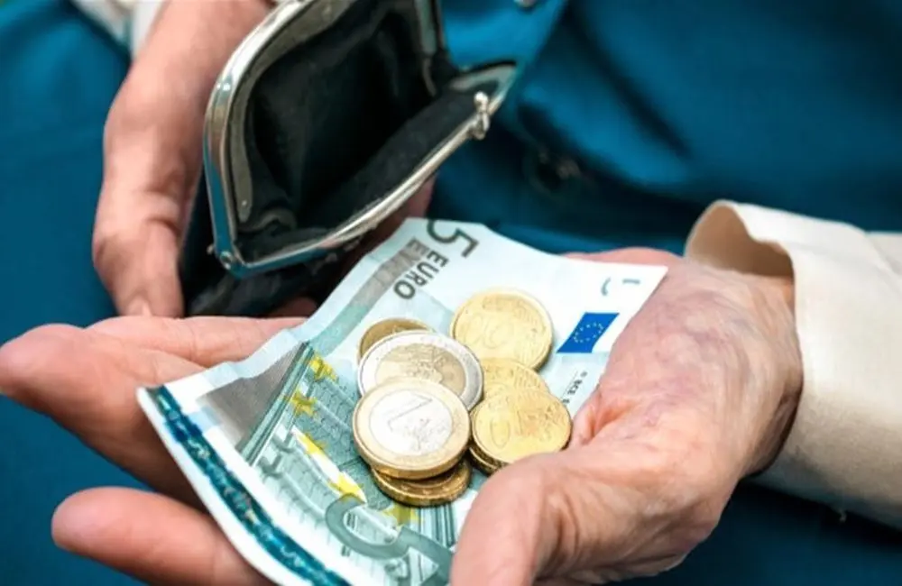 Η Κυβέρνηση βλέπει τα ζητήματα των συνταξιούχων με «μεγάλη τσιγκουνιά»