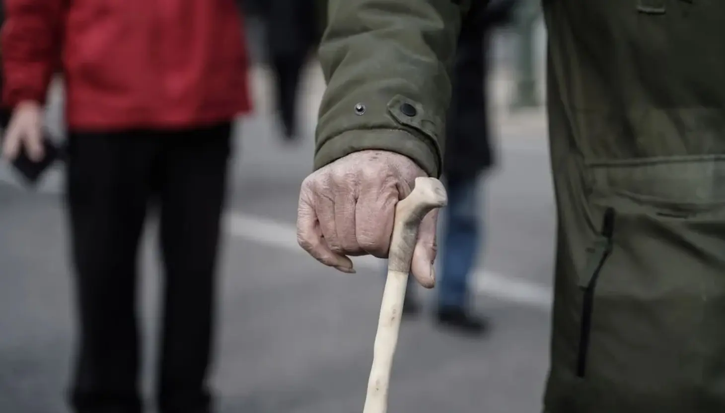 Μακρινό όνειρο η συνταξιοδότηση: Εκτιμήσεις για αύξηση των ορίων στα 75 έτη