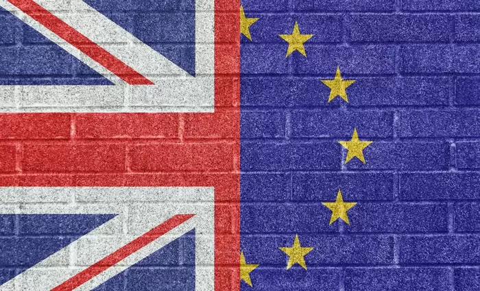 Ανοίγει το δρόμο για δεύτερο δημοψήφισμα για το Brexit ο Κόρμπιν 