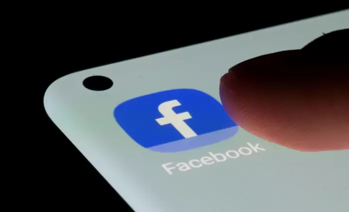 Έχασε πάνω από $251 δισ. μία μέρα πριν κλείσει τα 18!