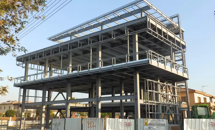 Θα πληγεί η οικονομία αν αλλάξει ο ΦΠΑ για την πρώτη κατοικία