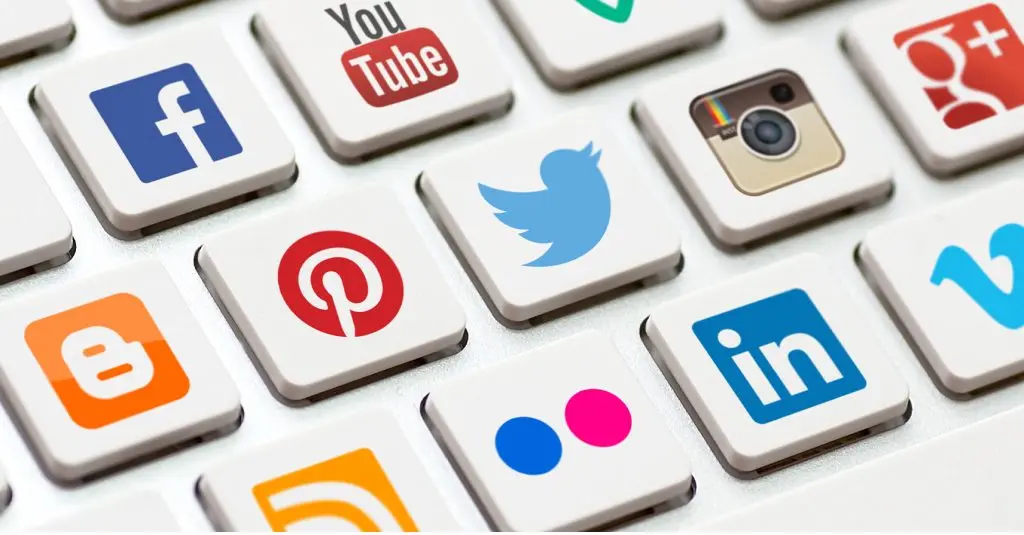 ΕΕ: Ζητά εξηγήσεις από τα social media για τις αναρτήσεις τους