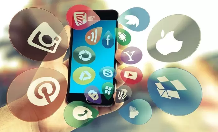 Αυστραλία: Δρομολογεί νέα όρια ηλικίας για τα social media (tweet)