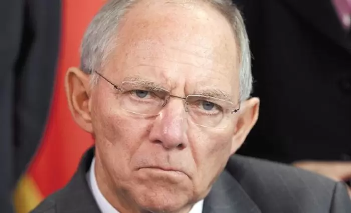 Κάντο όπως ο Σόιμπλε... Με κουβέρτες και γιλέκα οι γερμανοί τραπεζίτες