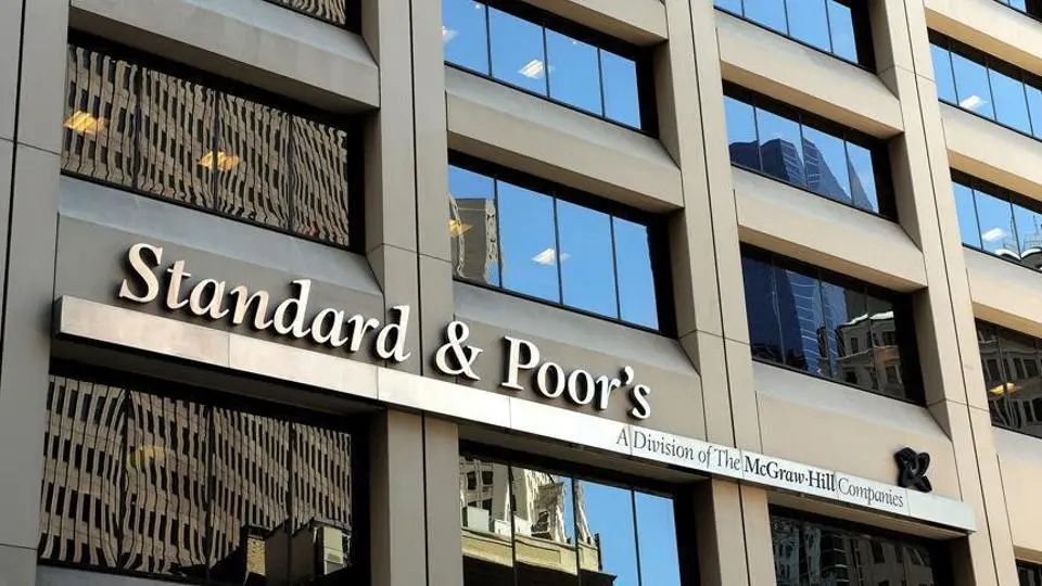 S&P: Οι 3 κίνδυνοι για τις ευρωπαϊκές τράπεζες