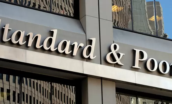 S&P: Αναπτύσσεται σε σταθερά επίπεδα η οικονομία της Κύπρου