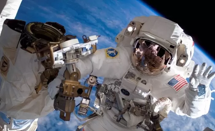 Κριστίνα Κοχ θα σπάσει το ρεκόρ γυναικείας παραμονής στο διάστημα