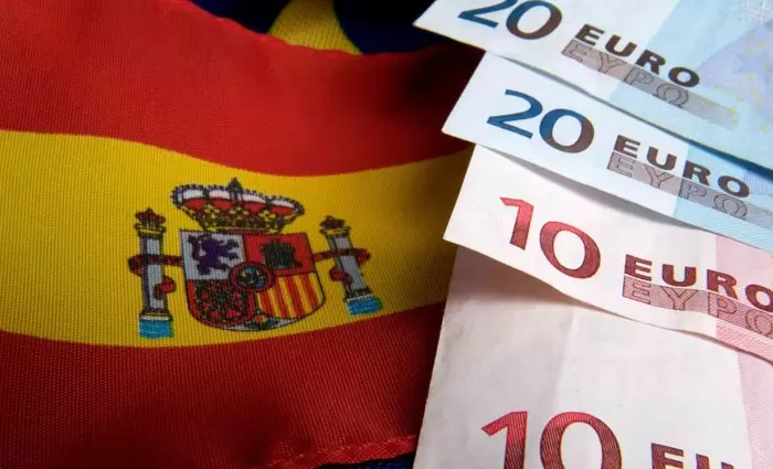 Η Ισπανία εξέρχεται από τη διαδικασία υπερβολικού ελλείμματος