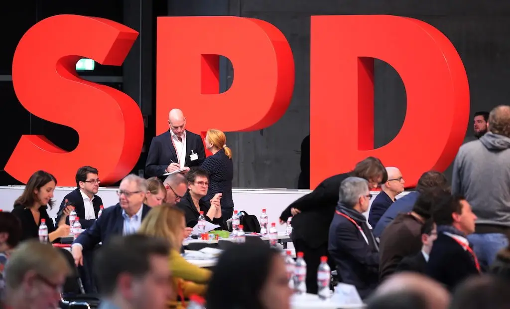 SPD: Ζητεί εφάπαξ με εισφορά των πλουσίων για αντιμετώπιση της κρίσης