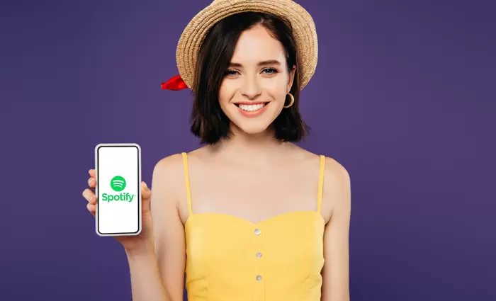 Ξεπέρασαν τις εκτιμήσεις τα έσοδα και οι μηνιαίοι χρήστες του Spotify