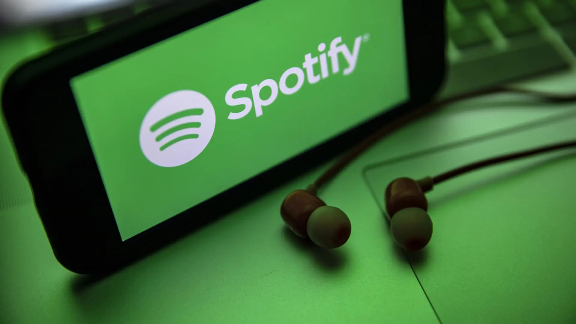Στον χορό των απολύσεων μπαίνει και το Spotify (Γράφημα)