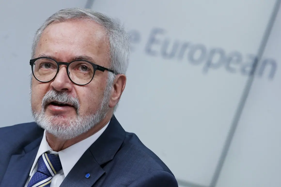 Στη Λευκωσία σήμερα ο πρόεδρος της ΕΤΕπ