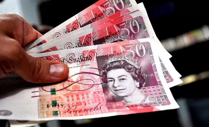 Σε υψηλό 11 εβδομάδων η στερλίνα μετά τη στήριξη του DUP στη συμφωνία για το Brexit