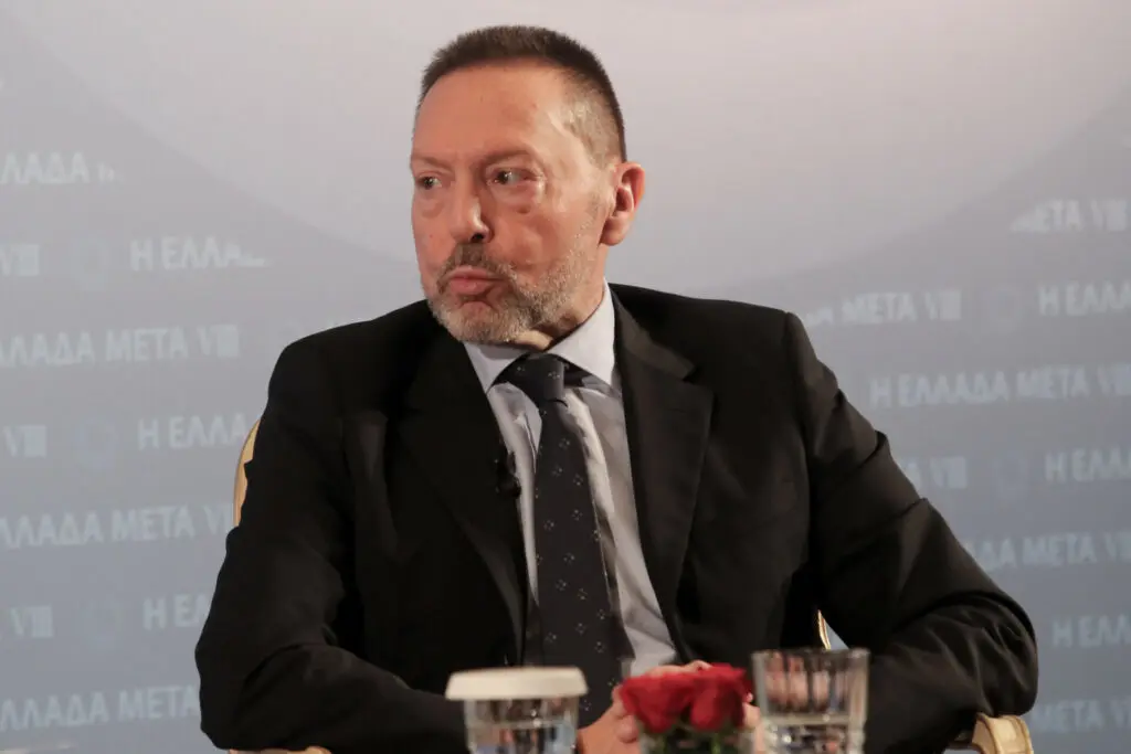 «Όχι» Στουρνάρα στην επαναφορά του 13-14 μισθού στο ελληνικό δημόσιο