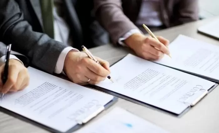 Μειώνεται το πέναλτι στις εταιρείες για ετήσιες εκθέσεις - Τι θα πληρώνουν