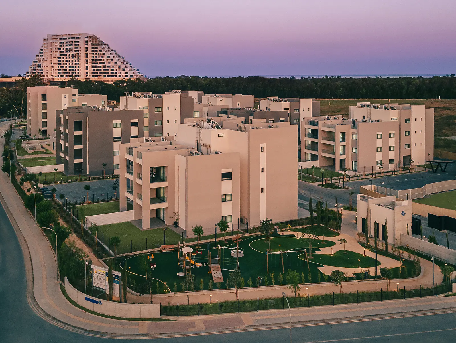 Imperio: Παραδόθηκαν τα πρώτα 100 διαμερίσματα του Sunset Gardens