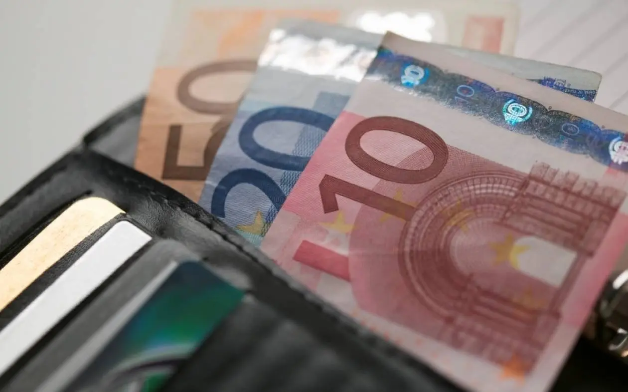 Πότε εξετάζονται επιδόματα, συντάξεις και βοηθήματα (ημερομηνίες)