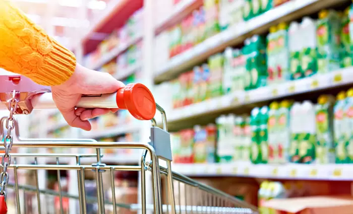 ΔΕΟΚ: «Το καλάθι του νοικοκυριού» δεν αρκεί για την αντιμετώπιση της ακρίβειας