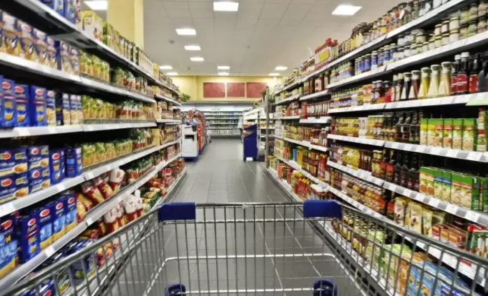 Οι Ιταλοί αδειάζουν τα σούπερ μάρκετ λόγω κορωνοϊού