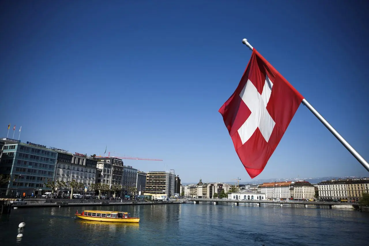 Η Ελβετία στρέφεται στην Κίνα για εμπορική ασφάλεια μετά τους δασμούς Τραμπ