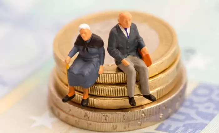 Ψηφίζεται σήμερα από την ελληνική Βουλή η μη περικοπή των συντάξεων 