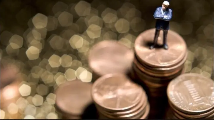 Κατατέθηκε στην ελληνική Βουλή το νομοσχέδιο για τη μη περικοπή των συντάξεων