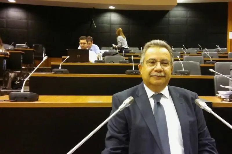 Συρίχας: Πρέπει να μετριάσουμε τη ζημιά από την κρίση του κορωνοϊού