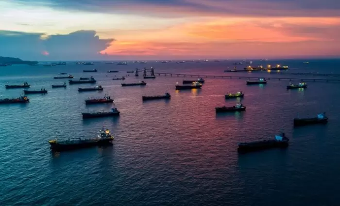 Bloomberg: Καλή εποχή για τους Έλληνες εφοπλιστές εν μέσω αβεβαιότητας