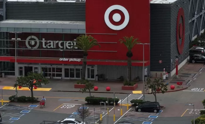 Target: Υποβαθμίζει τις προβλέψεις για τις πωλήσεις – Πλήγμα η μείωση στην καταναλωτική ζήτηση