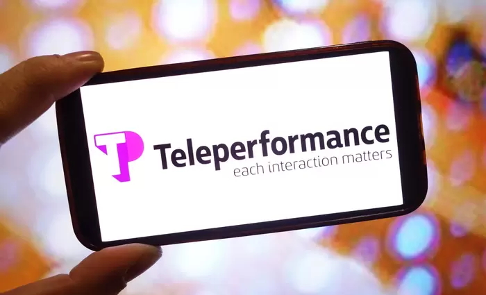 Στο στόχαστρο των κερδοσκόπων η Teleperformance – Η τεχνητή νοημοσύνη πιέζει τη μετοχή