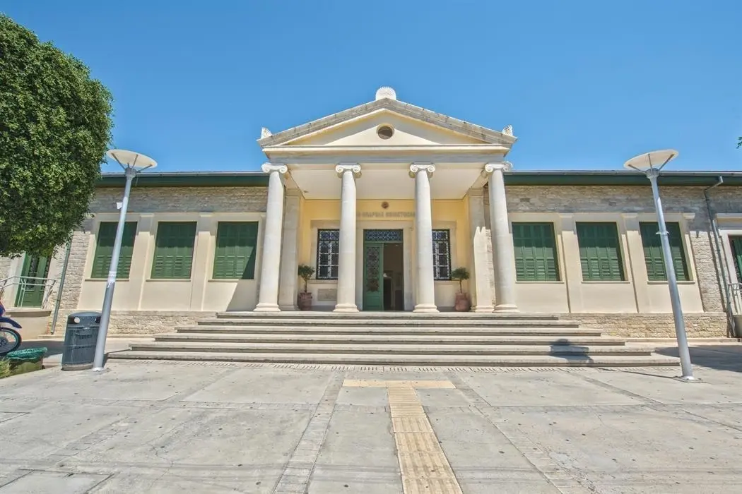 Προειδοποιεί με στάση εργασίας το διοικητικό προσωπικό του ΤΕΠΑΚ