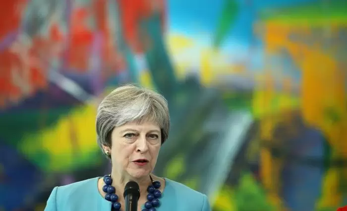 Μέι: Ο Τραμπ μου είπε να μηνύσω την ΕΕ 