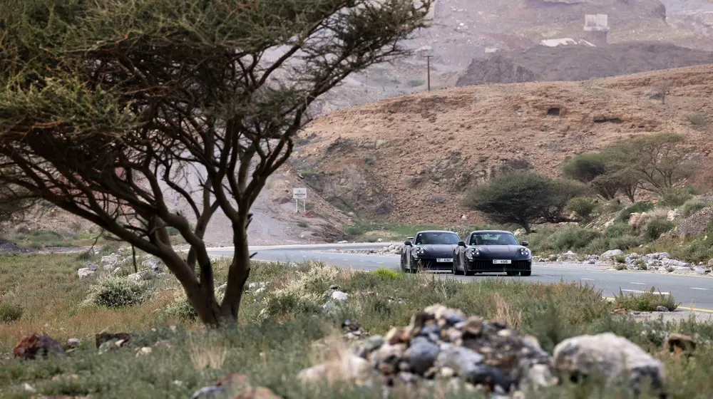 Ολοκληρώθηκε με επιτυχία η εξέλιξη της πρώτης 911 με υβριδικό σύστημα κίνησης