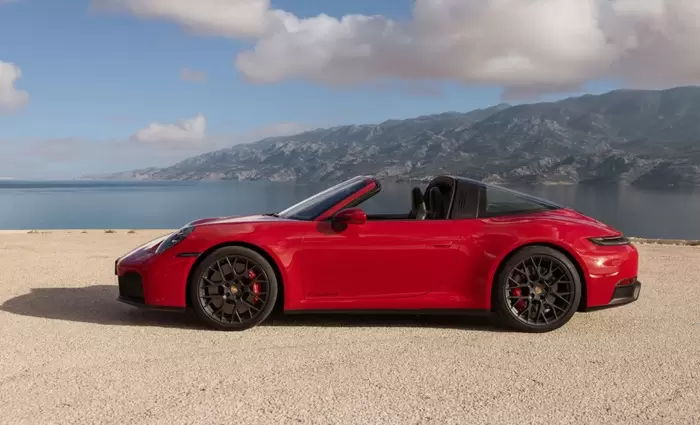 Έκδοση Τ-Hybrid για σημαντικά αναβαθμισμένες επιδόσεις