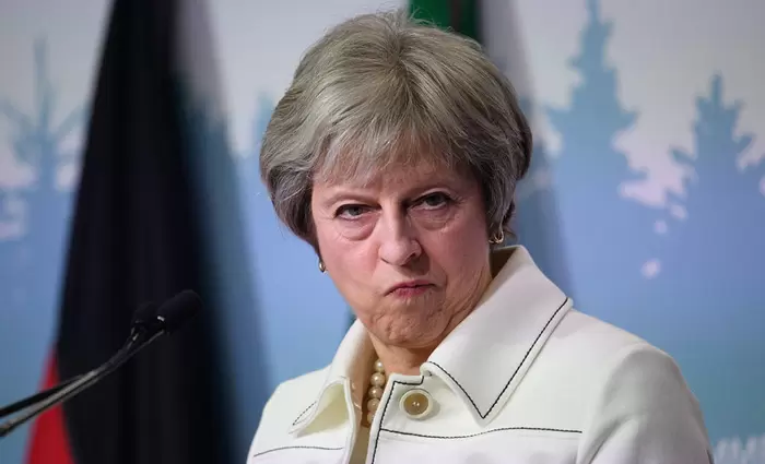 82% των Συντηρητικών θέλει η Τερέζα Μέι να παραιτηθεί