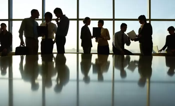 Πόσες θέσεις εργασίας παγκοσμίως μπορεί να «αφανίσει» ο κορωνοϊός