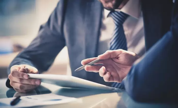 Κενή θέση διευθυντή με μισθό €89.161