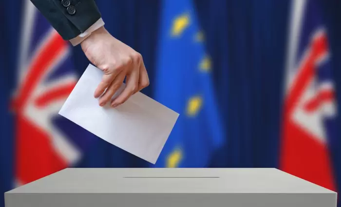 Δημοσκόπηση: Οι Βρετανοί σήμερα δεν θα ψήφιζαν υπέρ ενός Brexit