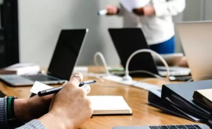 Ο ΠτΔ επέστρεψε στη Βουλή τον νόμο για την τηλεργασία στο Δημόσιο – Ποιος ο λόγος