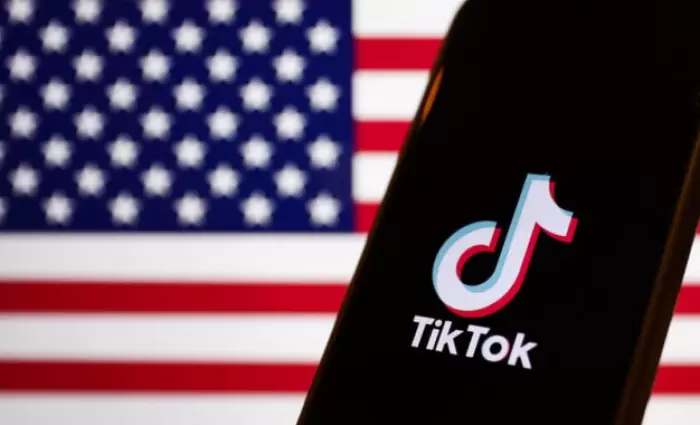 Οι τέσσερις «μνηστήρες» του TikTok και η προθεσμία της ByteDance – Συμφωνία σύντομα βλέπει ο Τραμπ