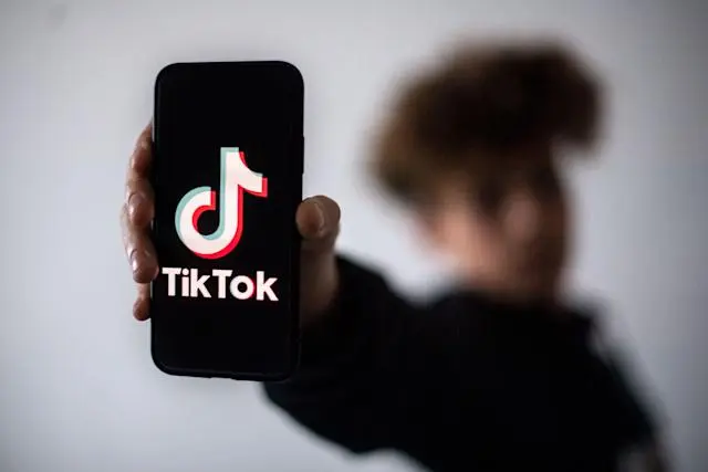 TikTok: Έχασε την πρώτη μάχη με την ΕΕ για τις ψηφιακές πλατφόρμες