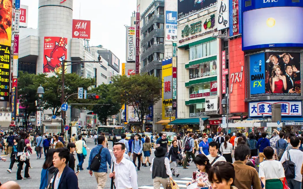 Το Τόκιο προωθεί τετραήμερη εργασία για περισσότερες γεννήσεις