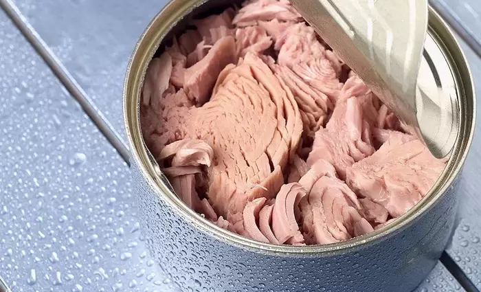 Συναγερμός για τις κονσέρβες τόνου - Φόβοι για «γενικευμένη μόλυνση» λόγω υδραργύρου