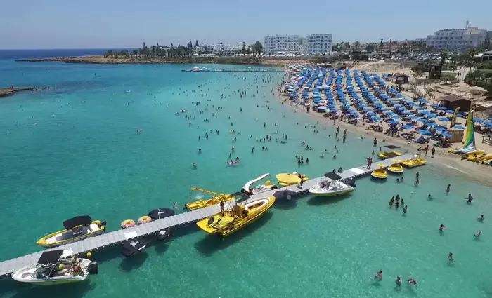 Το Brexit δεν θα επηρεάσει τις αφίξεις Βρετανών τουριστών