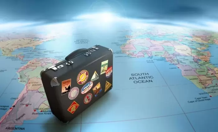 Telegraph: Εν τέλει θα δοθεί έμφαση σε τέστ και όχι εμβολιασμούς