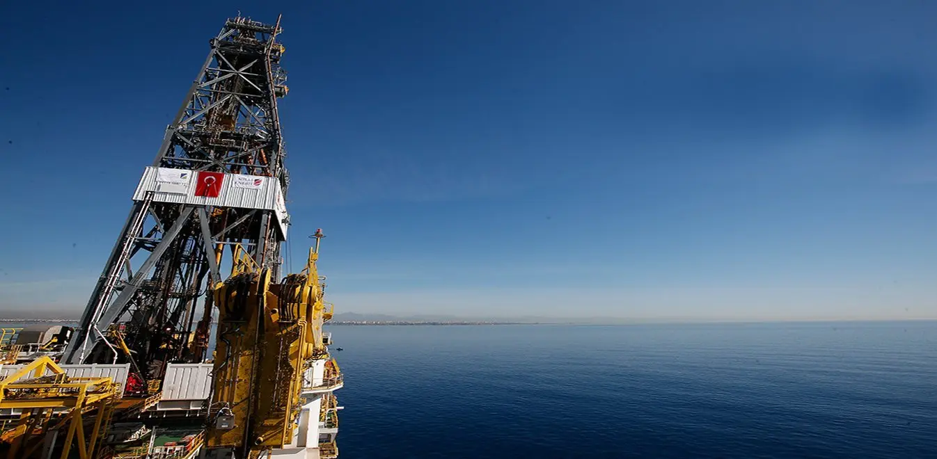 Τουρκικά ΜΜΕ: “Πειρατεία” οι εργασίες Total και Eni στο τεμάχιο 7 