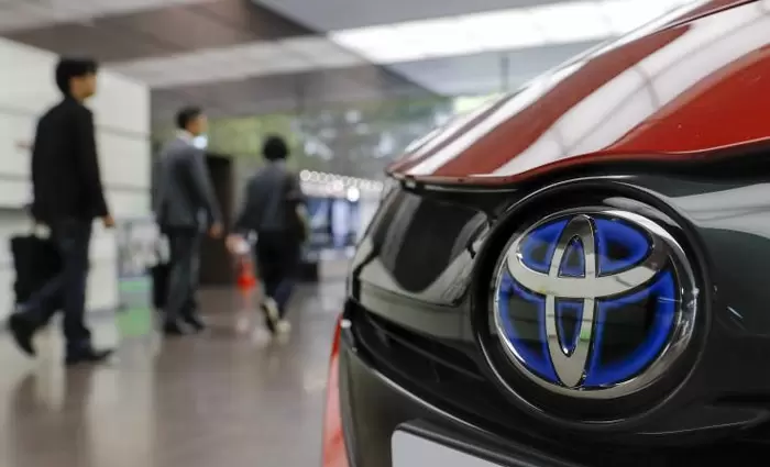 Toyota: Ανακαλεί ένα εκατομμύριο οχήματα