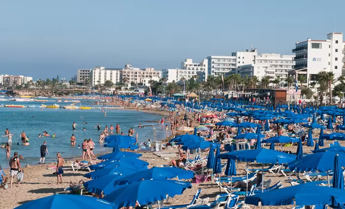 Αυξήθηκαν οριακά τα έσοδα από τον τουρισμό