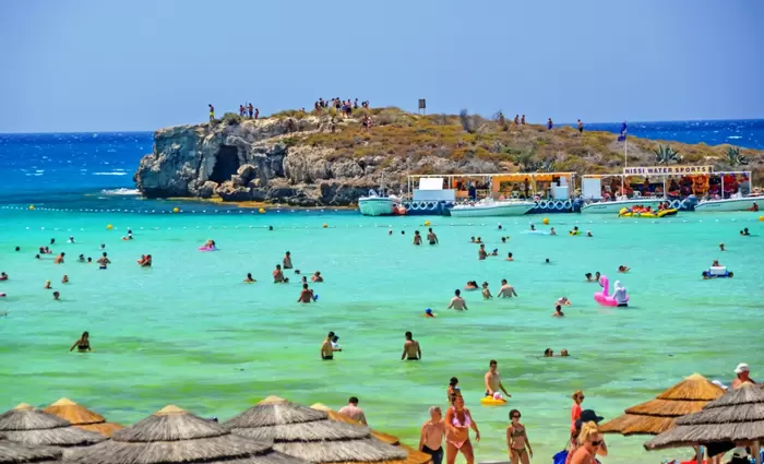 Τόνωσε την οικονομία φέτος ο τουρισμός - Στο 88% η αύξηση των εσόδων